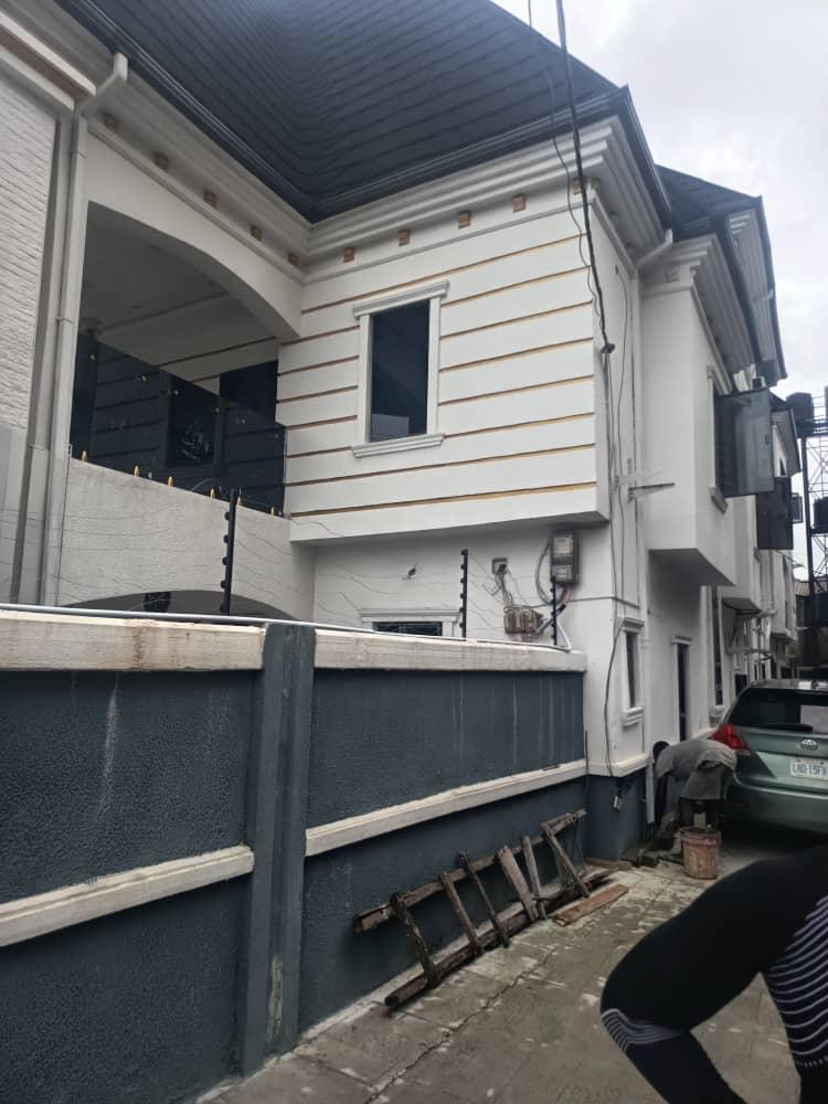 Executive 2-Bedroom Flat Apartment for Sale in Ago Okota