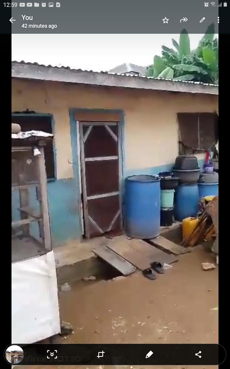 4 Single Rooms for Sale at Ejigbo, Off Coker Road