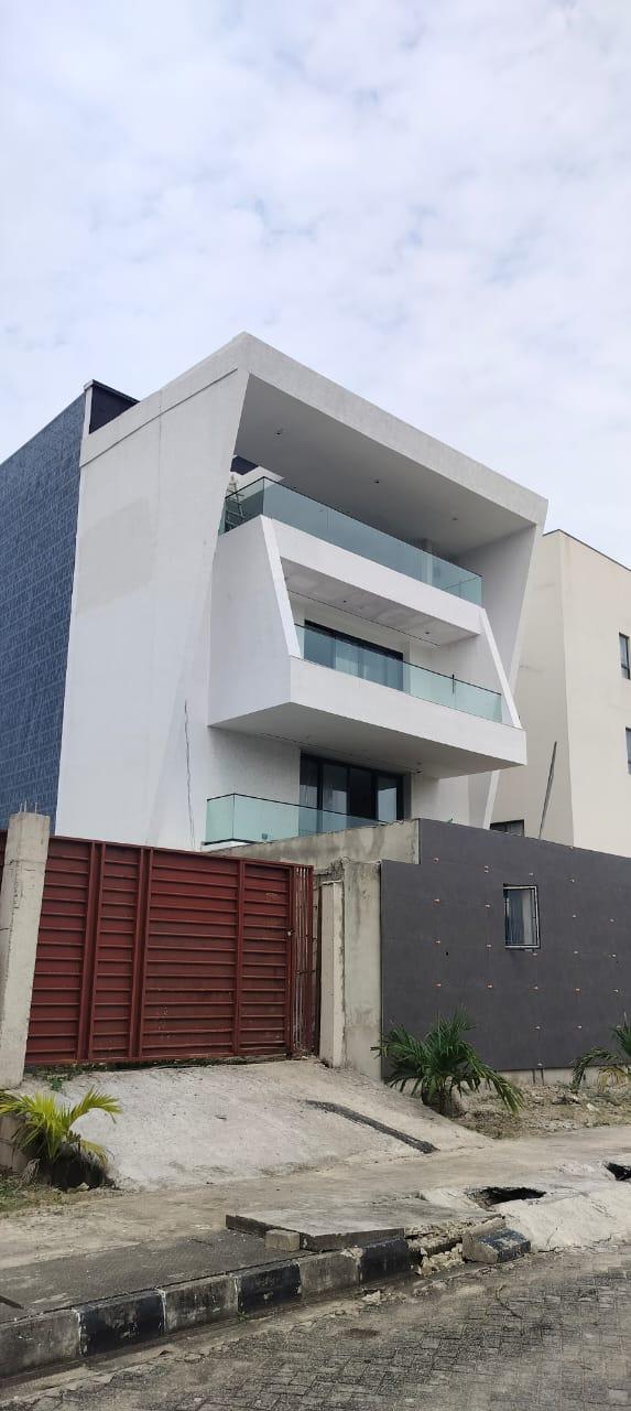 5-Bedroom Detached House for Sale in Banana Island, Lagos