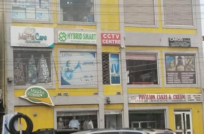 Commercial Building for Sale – Directly on Ogudu Road, Lagos