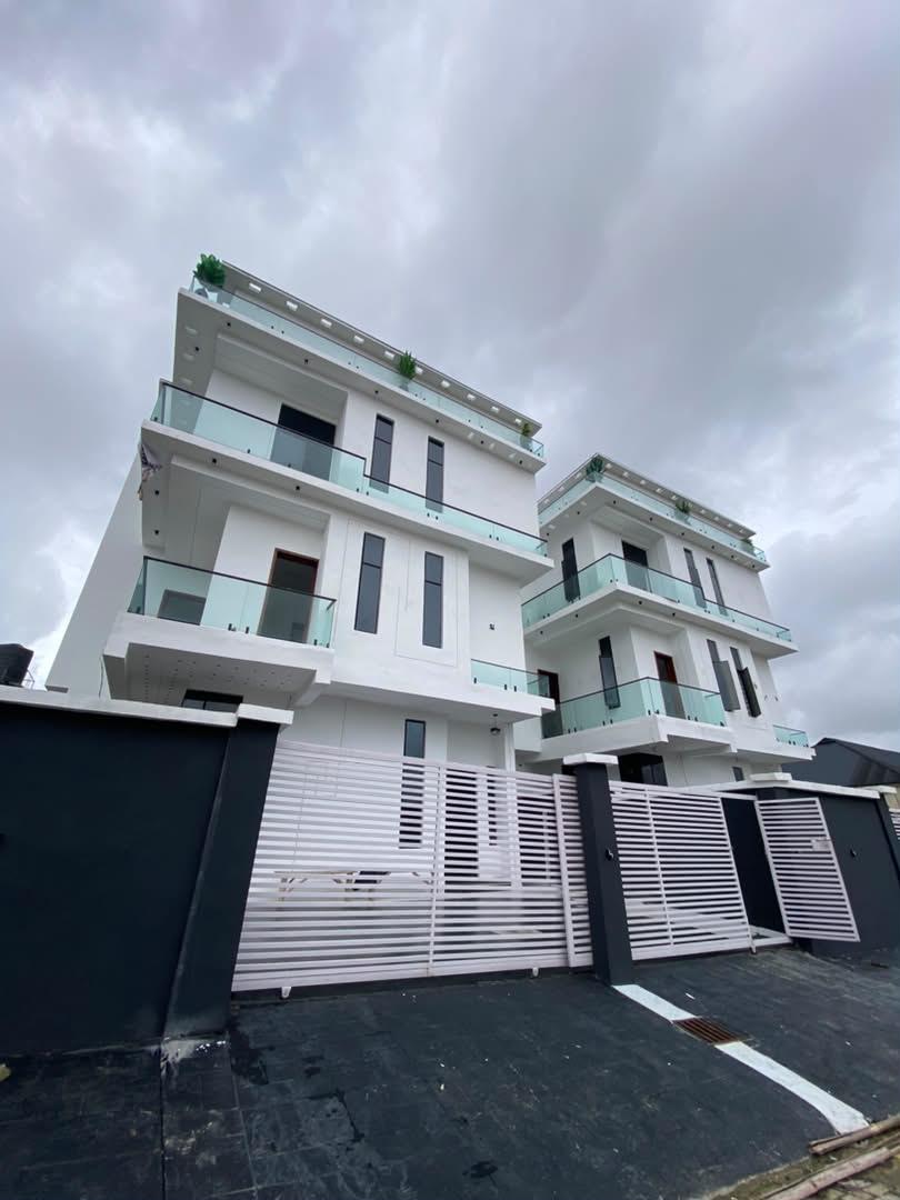Luxury 5-Bedroom Fully Detached Triplex for Sale in LBS, Ajah
