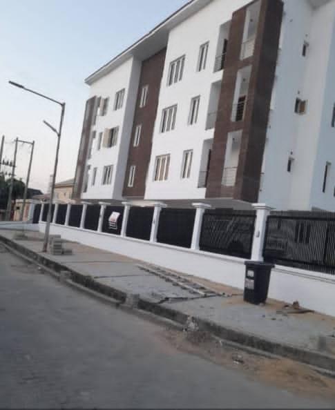 HOT AND JUICY 5 BEDROOM MAISONETTE FOR SALE AT LEKKI PHASE 1 RIGHT HAND SIDE (RHS)  Brand new lovely and luxury 5 bedroom Maisonettes at Lekki Phase 1 RHS