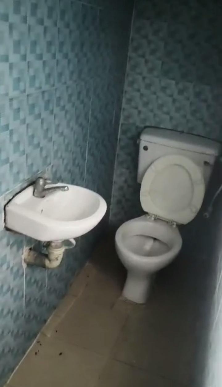 3-Bedroom Upstairs Flat with Visitor’s Toilet | Bucknor