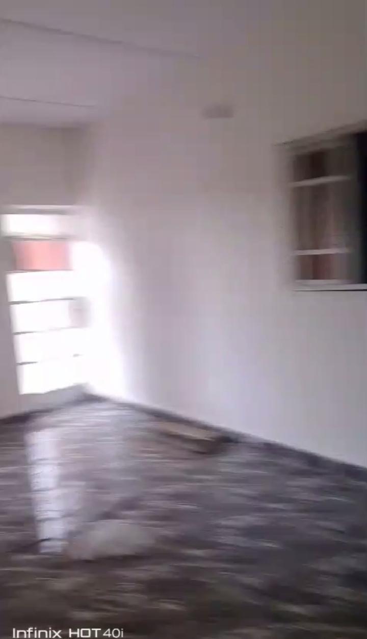 2 bedroom flat in oshodi upstairs 2m yearly payment working class hausa Yoruba needed