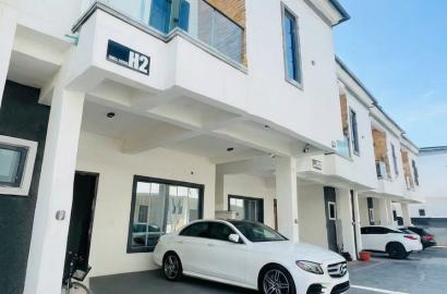 4-BEDROOM DUPLEX WITH BQ TO LET – IKOTA GRA, LEKKI
