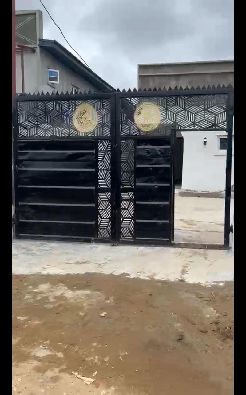 4 Flats Bungalow for Sale – Governor Road, Ikotun
