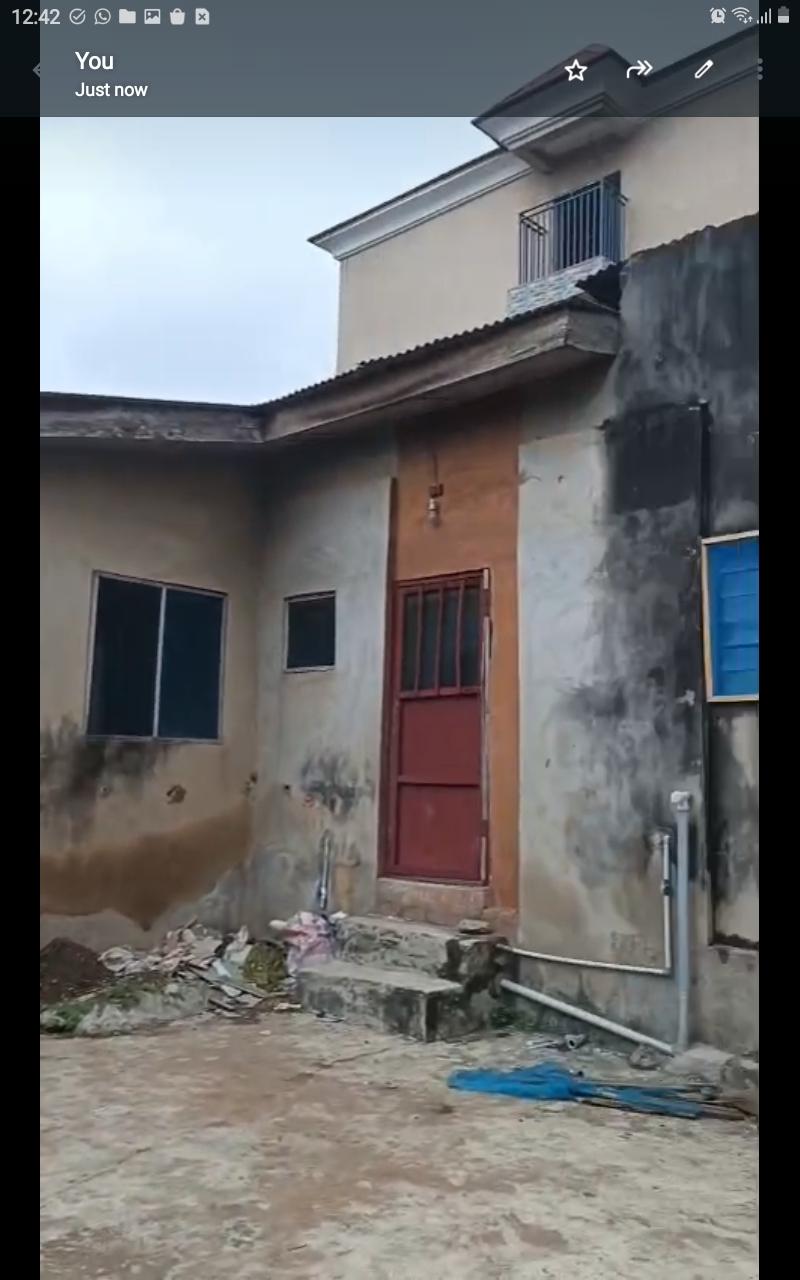 2-Bedroom Flat with Farming & Poultry Space To Let – Ile-Iwe, Ikotun-Egbe
