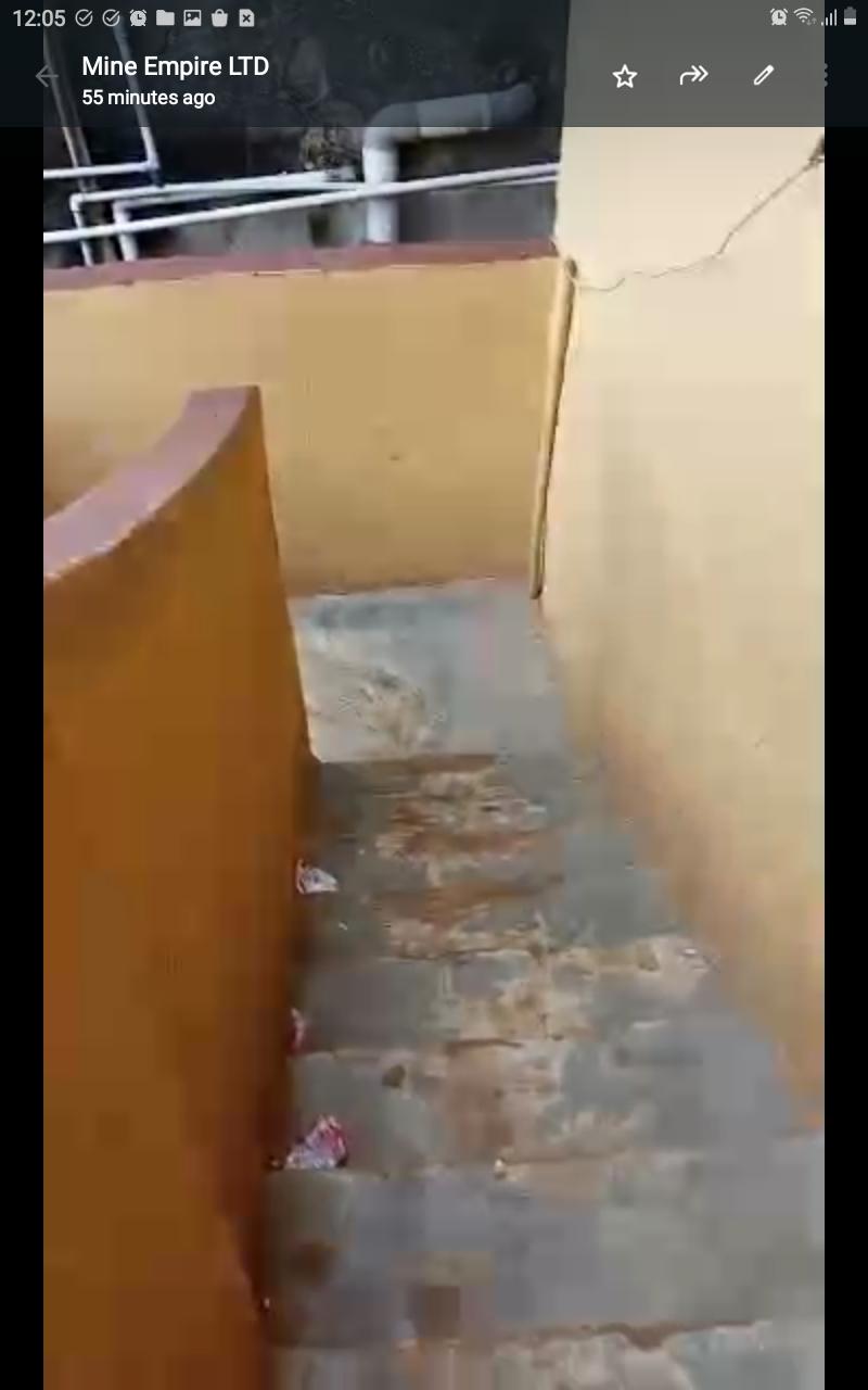 Spacious mini flat to let – ejigbo