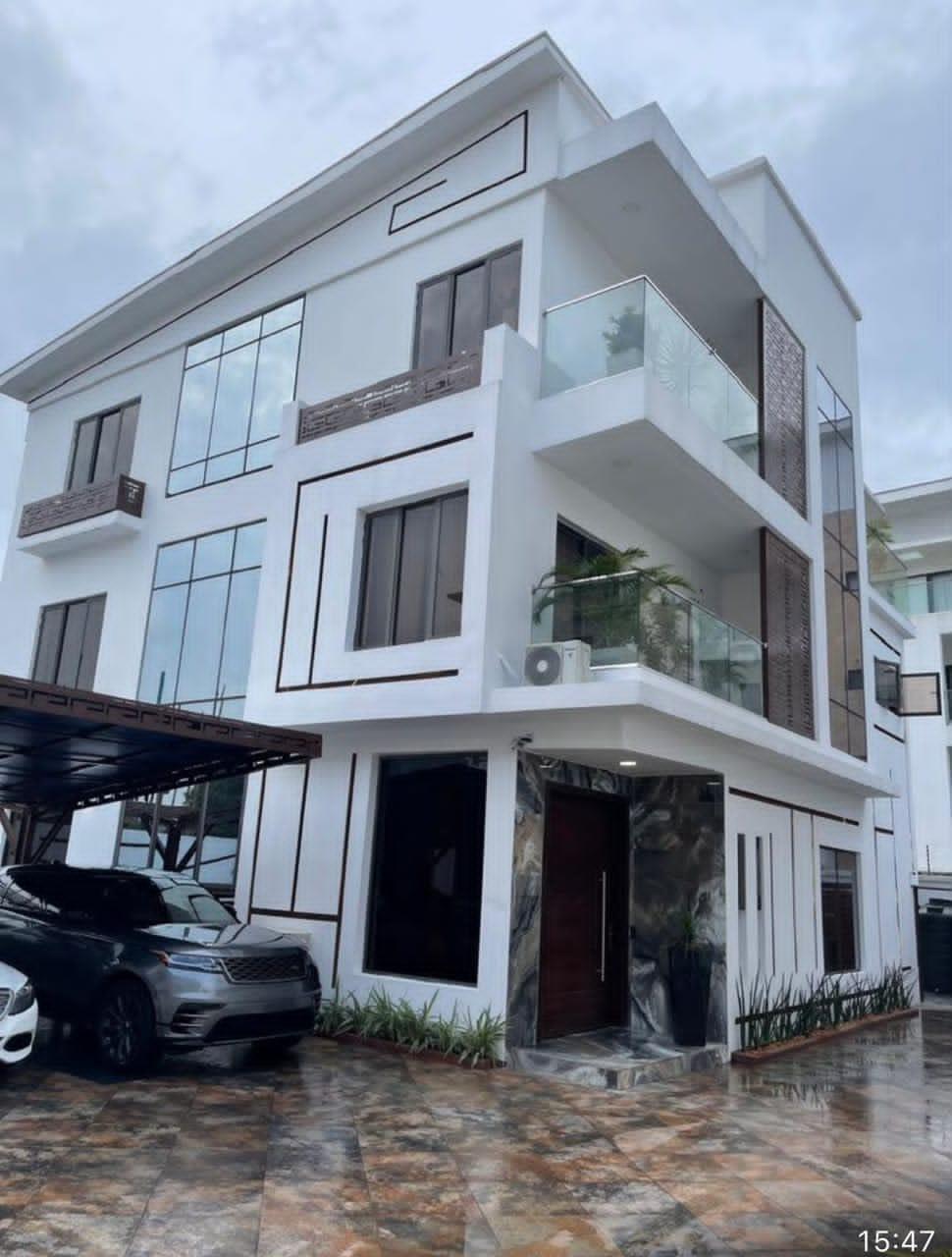 5-Bedroom Luxury Detached House with Private Elevator – Banana Island, Ikoyi