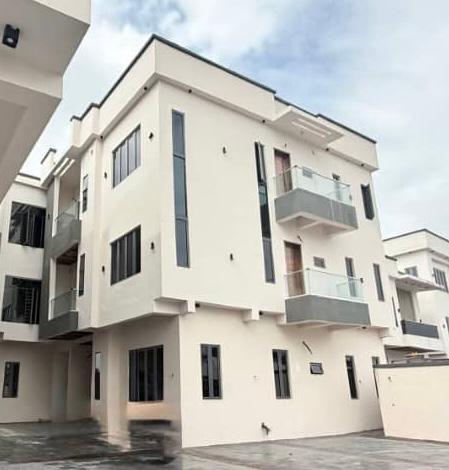 Well-Finished 2-Bedroom Apartment in Agungi