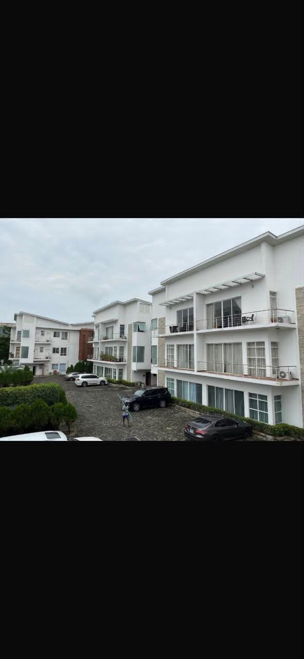 3-Bedroom Apartment with 1 BQ for Sale – Banana Island, Ikoyi