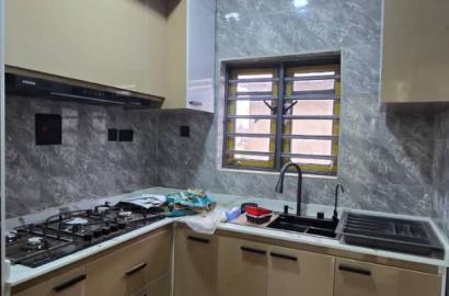 2-Bedroom Flat with Modern Facilities – Alalubosa GRA, Ibadan