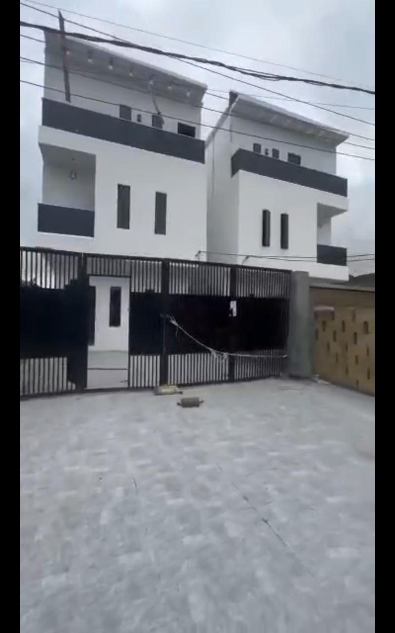 5-Bedroom Fully Detached Duplex – Lakeview Phase 1, Amuwo Odofin