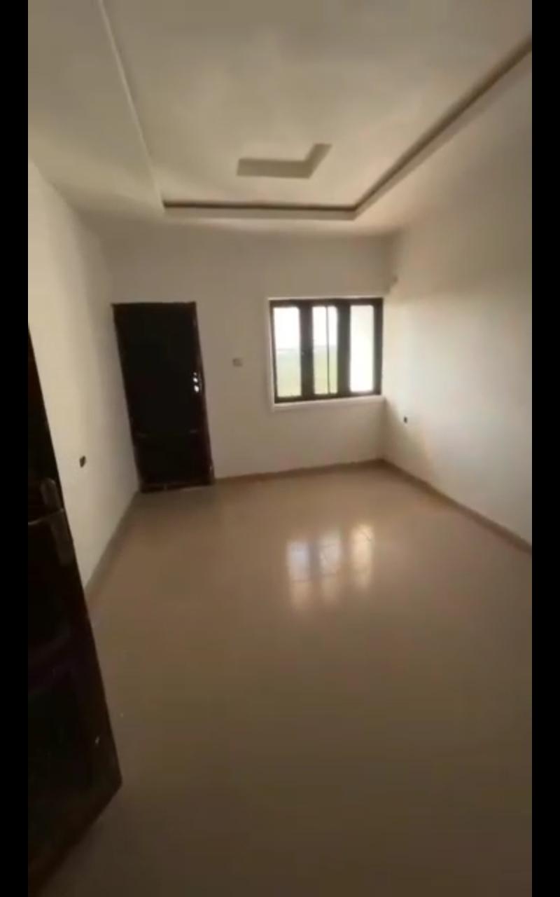 2-Bedroom Flat Upstairs at Shuti Road