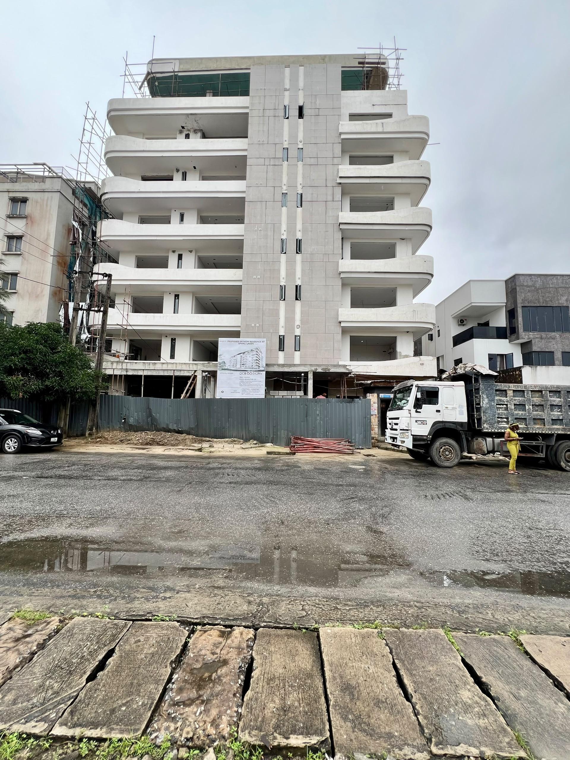 2 & 3-Bedroom Apartments with Pool, Gym & Elevator at Victoria Island