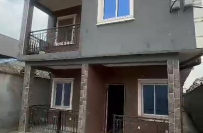 mafoluku salami street consist of 4 nos mini flats,
