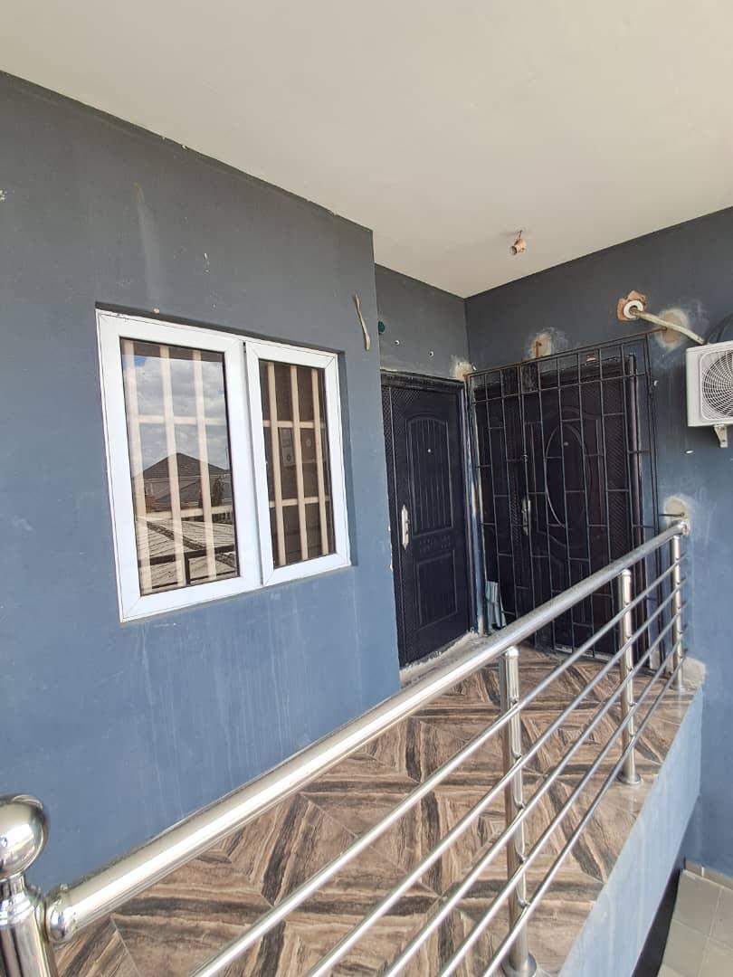 Very cute 2bedroom flat, kitchen cabinet,  separate prepaid meter, upstairs at Ilaje bariga