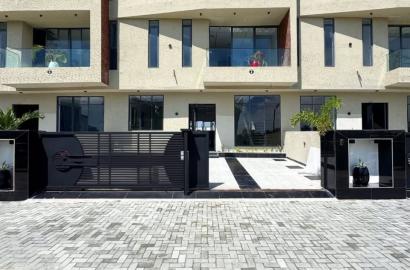 5-Bedroom Self-Compound House + BQ – Lekki Phase 1