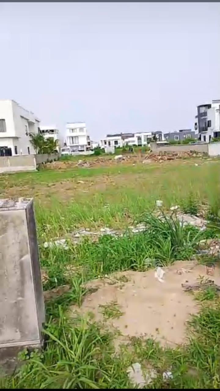 1200 Sqms of land for sale @royal gardens estate facing lekki Epe express way