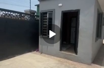 Newly built 2 bedroom ground flats @Sawmail Ifako Gbagada Lagos