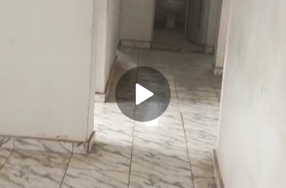 Decent & Spacious 2 Bed upstairs @General bus stop Isheri-LASU Rd