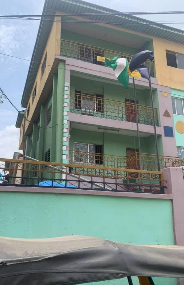 FUNCTIONAL SCHOOL, 27 ROOMS HOTEL, PLOT OF LAND. FOR SALE –