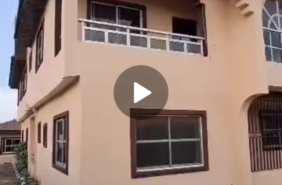 3Numbers of 3 Bedrooms Flat Apartment On full Plot Of Land. @Ayobo Lagos