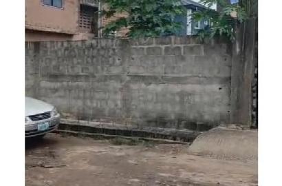 Plot of Land for Sale – Oba Goloba Area, Isolo, Lagos  📝 Description