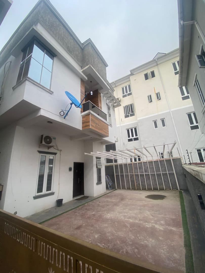 4-Bedroom Fully Detached Duplex | 📍Van Daniel’s Estate, Orchid Road