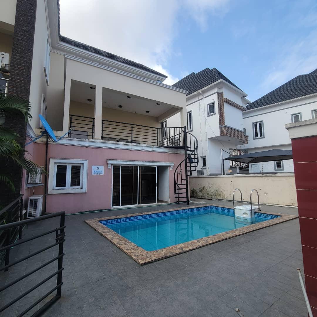 5-Bedroom Terraced Duplex with Swimming Pool at Osapa, Lekki