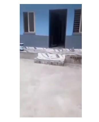 Self-Compound 6-Bedroom Bungalow To Let in Surulere 📍