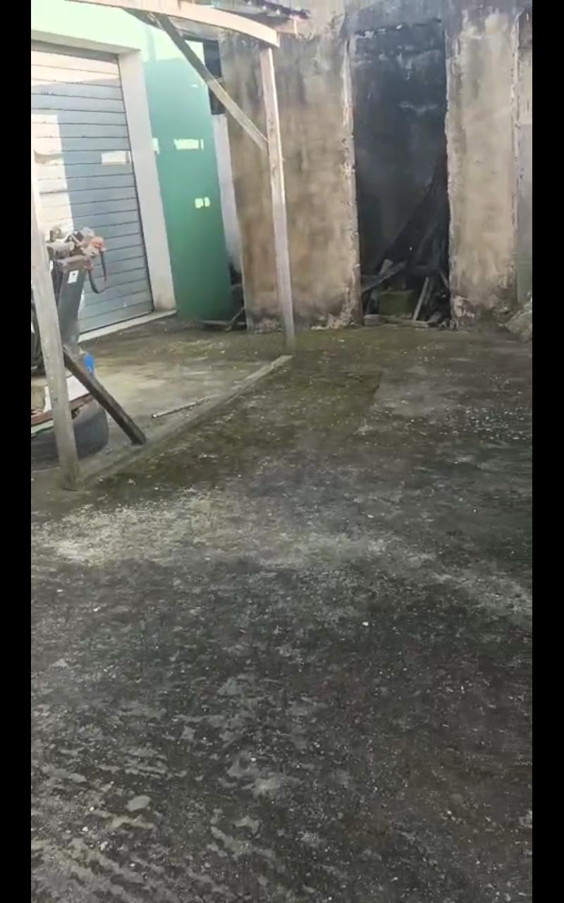 🏭 Warehouse on Full Plot for Sale at Off Governor's Road, Ikotun
