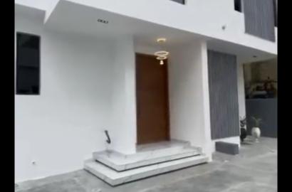 5-Bedroom Duplex for Sale in Peace Estate, Ago Okota
