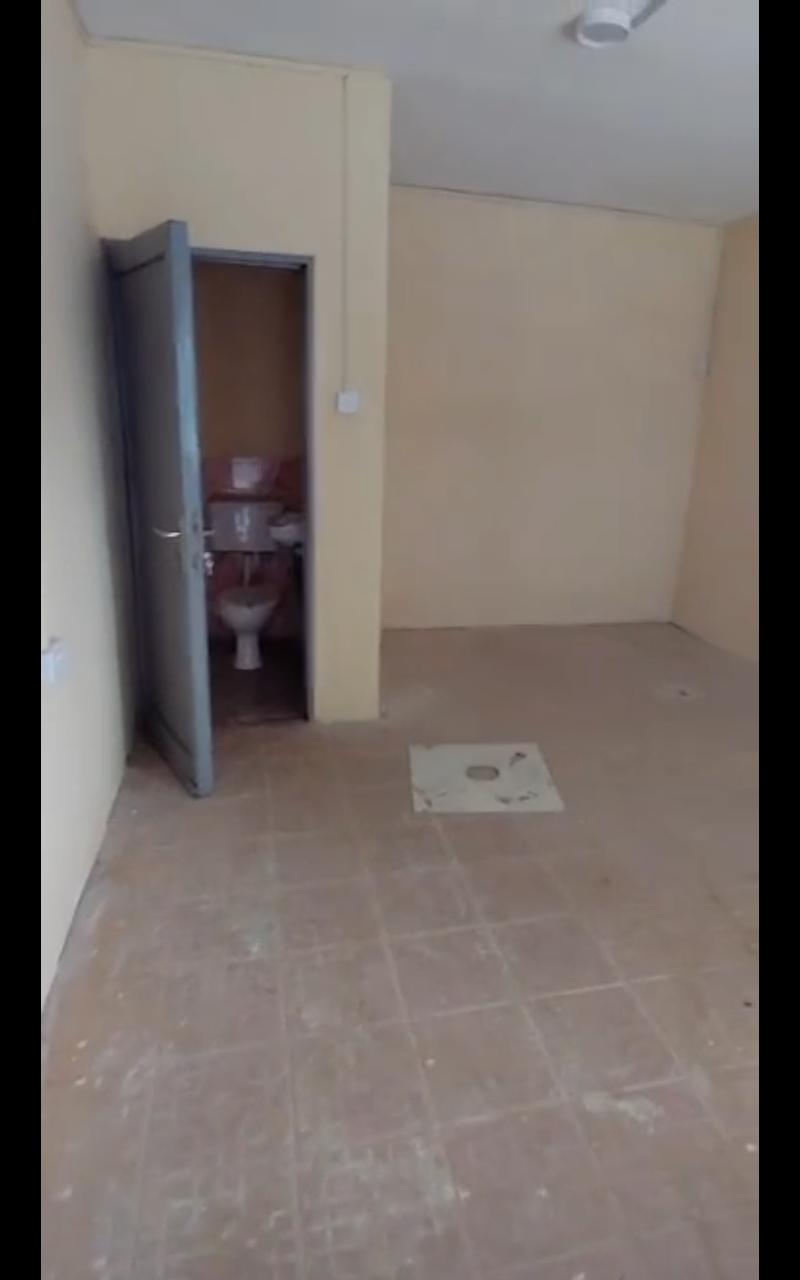 25sqm En-Suite Shop in Ikeja