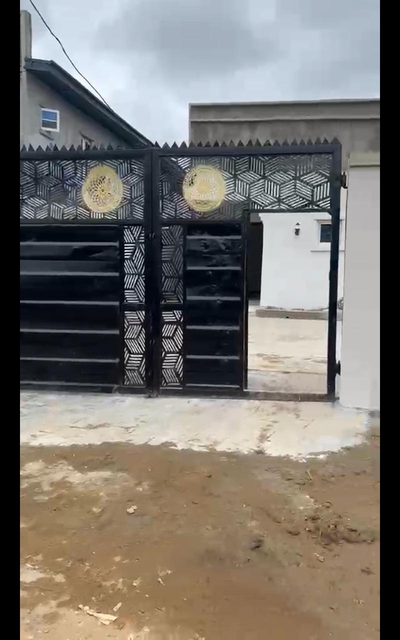 4-Flat Bungalow for Sale at Governor’s Road, Ikotun