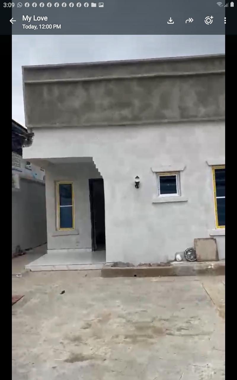 4-Flat Bungalow for Sale at Governor’s Road, Ikotun