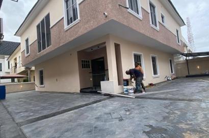 Luxury 5-Bedroom Fully Detached House for Sale at Chevron, Lekki