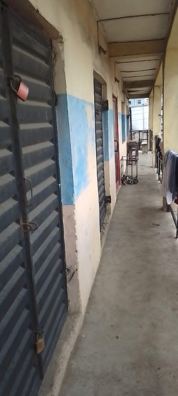 SHOPS FOR SALE AT AWOLOWO MARKET, MUSHIN 🏢