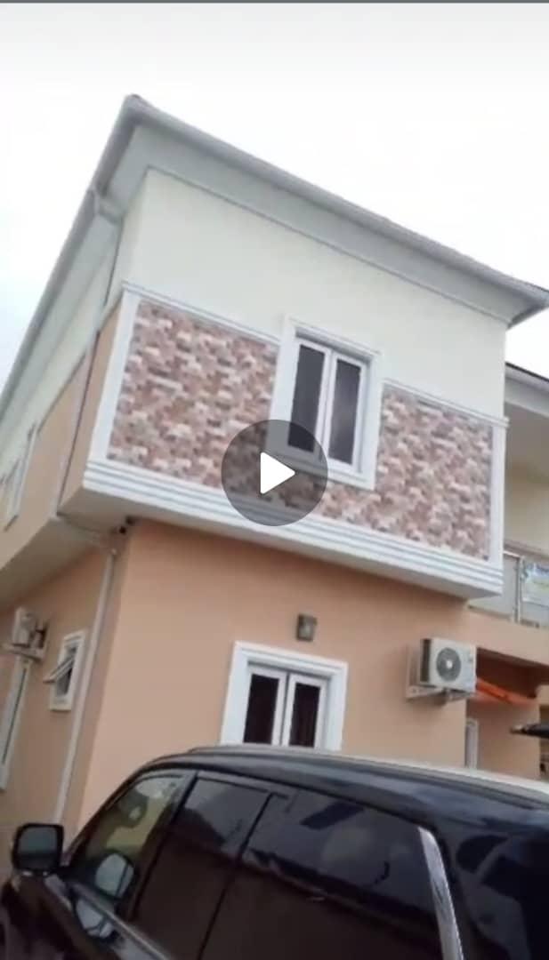 5-Bedroom Fully Detached House with BQ on 600sqm – Lekki Phase 1, Lagos
