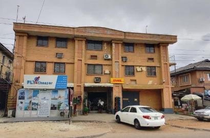 Commercial 2-Storey Building with Shops for Sale – Onipanu Bus Stop, Ikorodu Road, Lagos