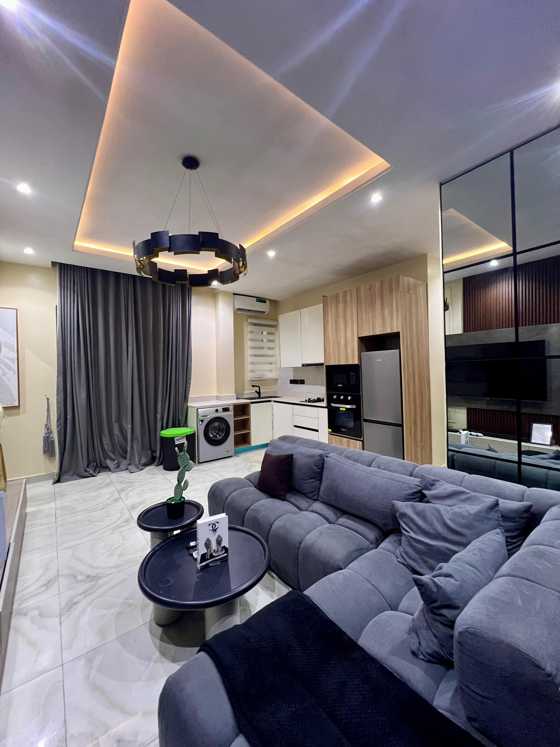 🏡 FOR SALE Fully Furnished Luxury 1-Bedroom Apartment 📍 Location: Lekki Phase 1, Lagos