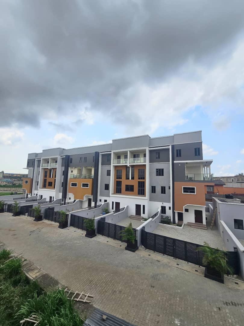 Luxurious 4-Bedroom Maisonette Duplex with Boys' Quarters (BQ) 📍 Location: Opebi, Ikeja, Lagos