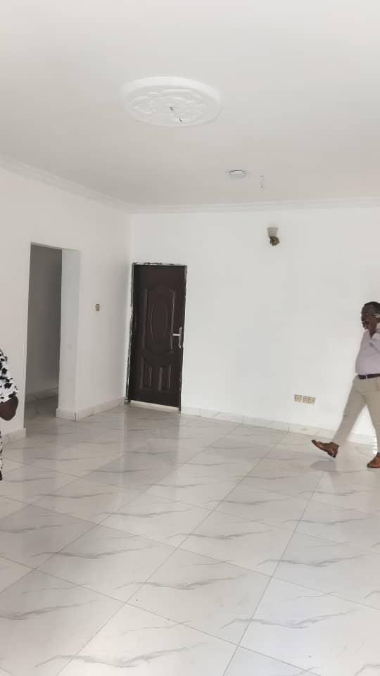 🏡 TO LET Newly Renovated 3-Bedroom Flat 📍 Location: Omole Phase 1, Lagos