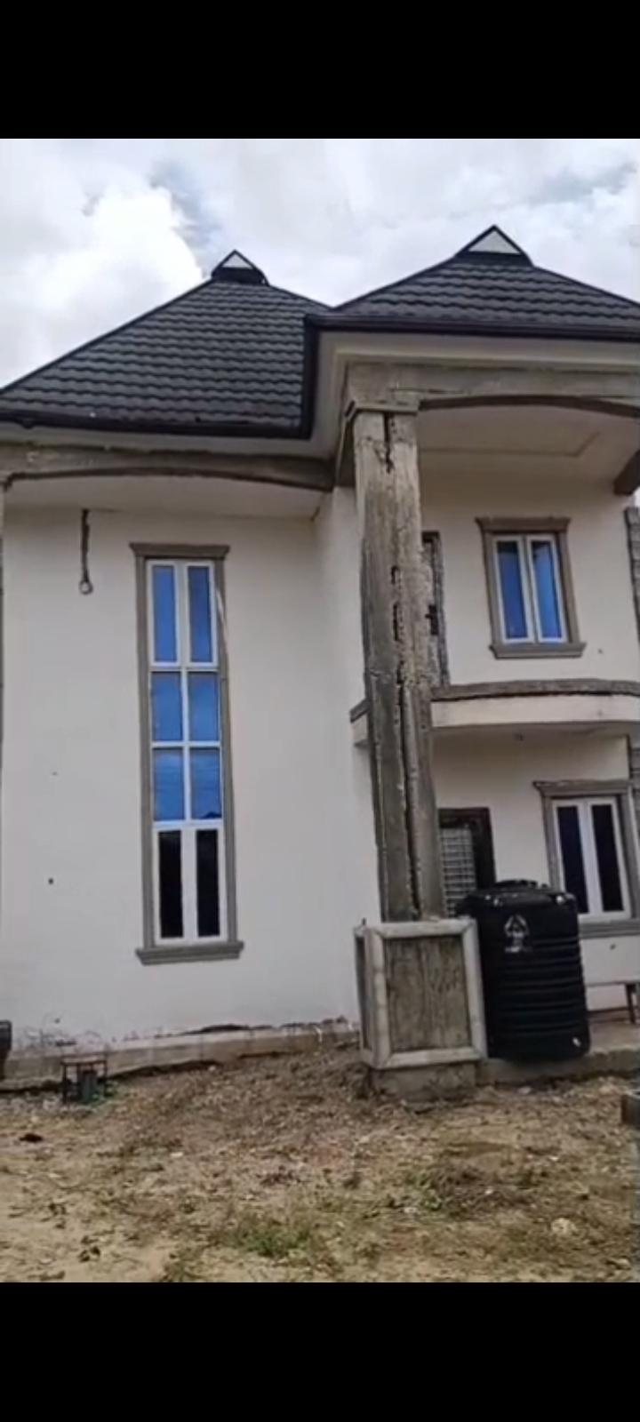 4 Bedroom Duplex with BQ (Onimaba Estate, Lagos)