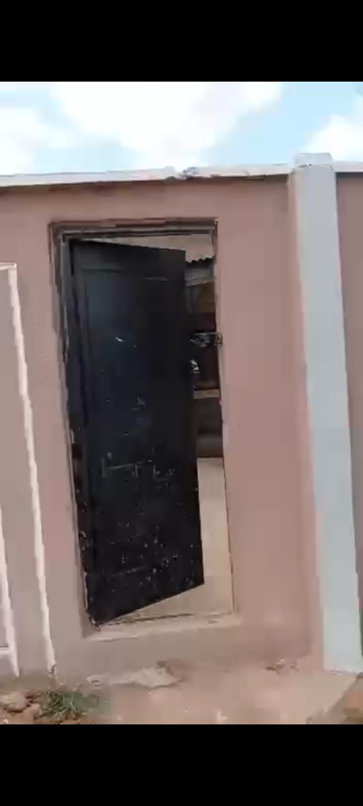 5-Bedroom Bungalow with Uncompleted Building for Sale – Akesan, Abaranje, Lagos