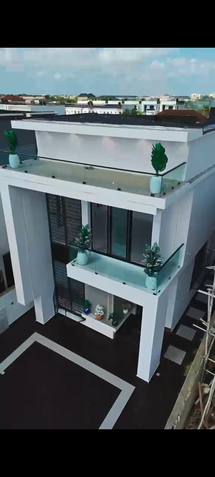 5 Bedroom Detached Duplex with Swimming Pool & BQ – Ikota GRA, Lekki