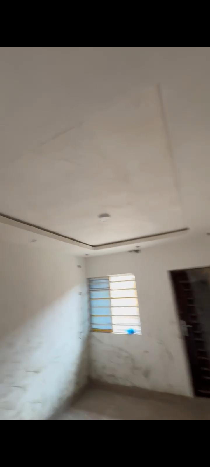 ROOM & PARLOUR SELF-CONTAIN – IWAYA, YABA, LAGOS