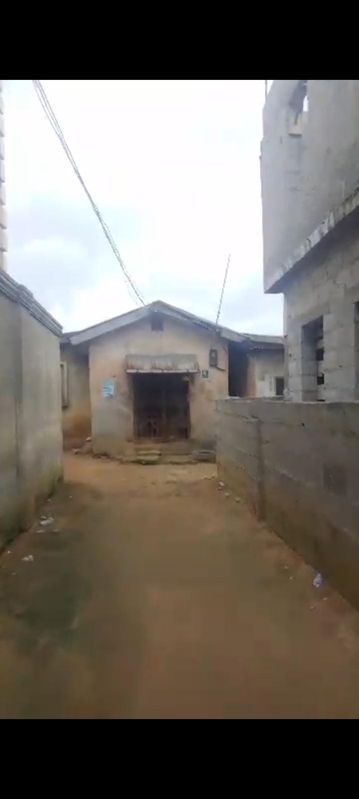 BUNGALOW ON HALF PLOT (FACING TARRED ROAD) – ISHERI OLOFIN, LAGOS