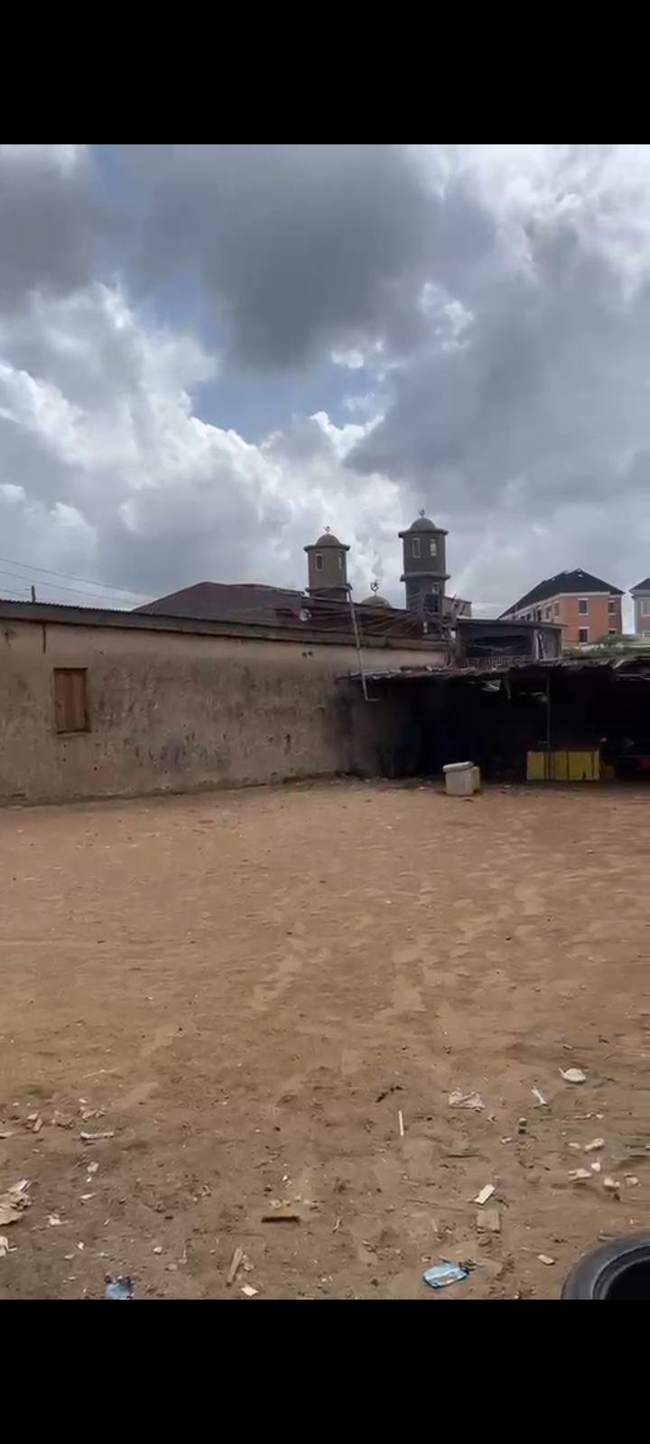 17 SHOPS ON FULL PLOT – WURAOLA STREET, ALONG ITIRE ROAD, LAGOS