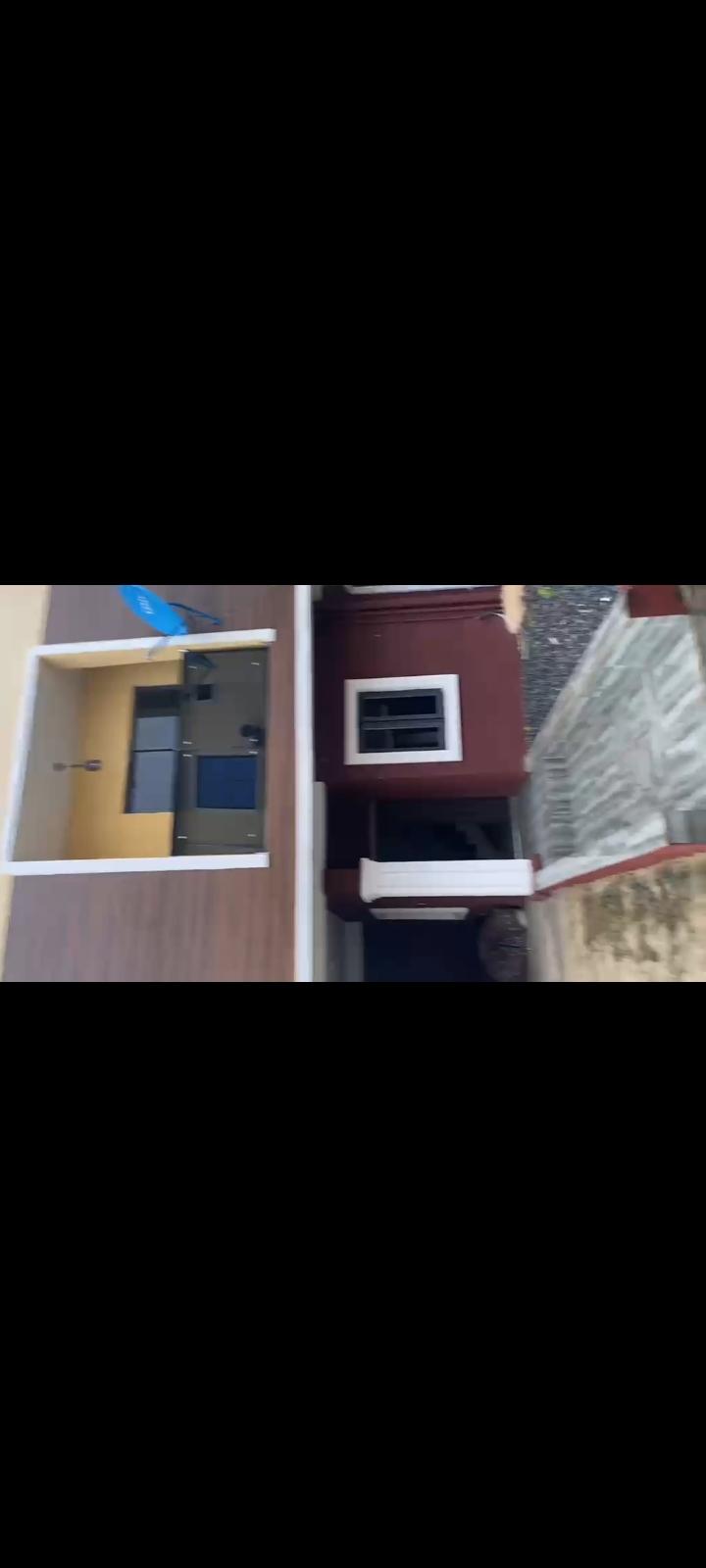 TO LET – 4 BEDROOM TERRACE DUPLEX 📍 Off Western Avenue, Surulere Central, Lagos